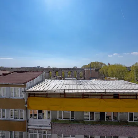 Diamond Old Town Отель 3*