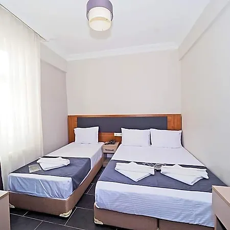Diamond Hotel 3*